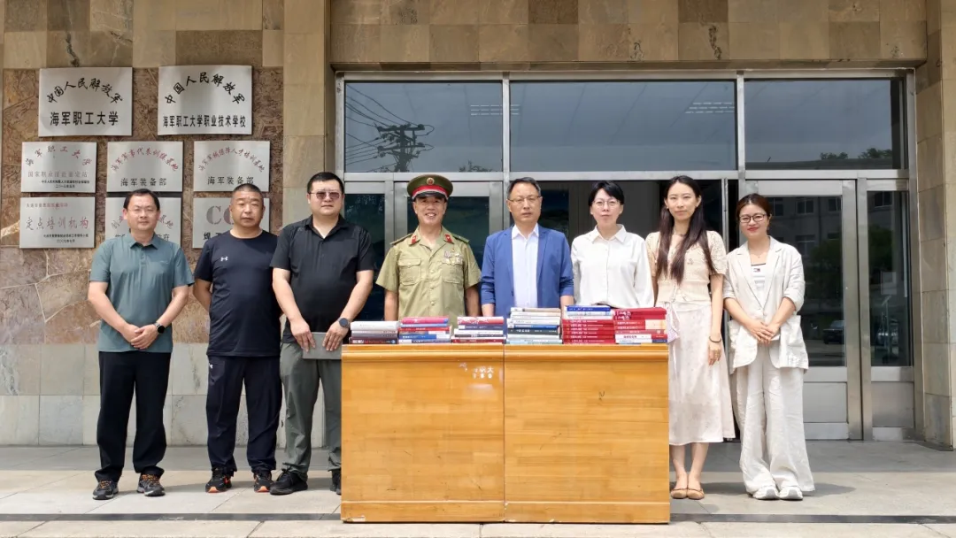军魂铸学送教活动现场图片6